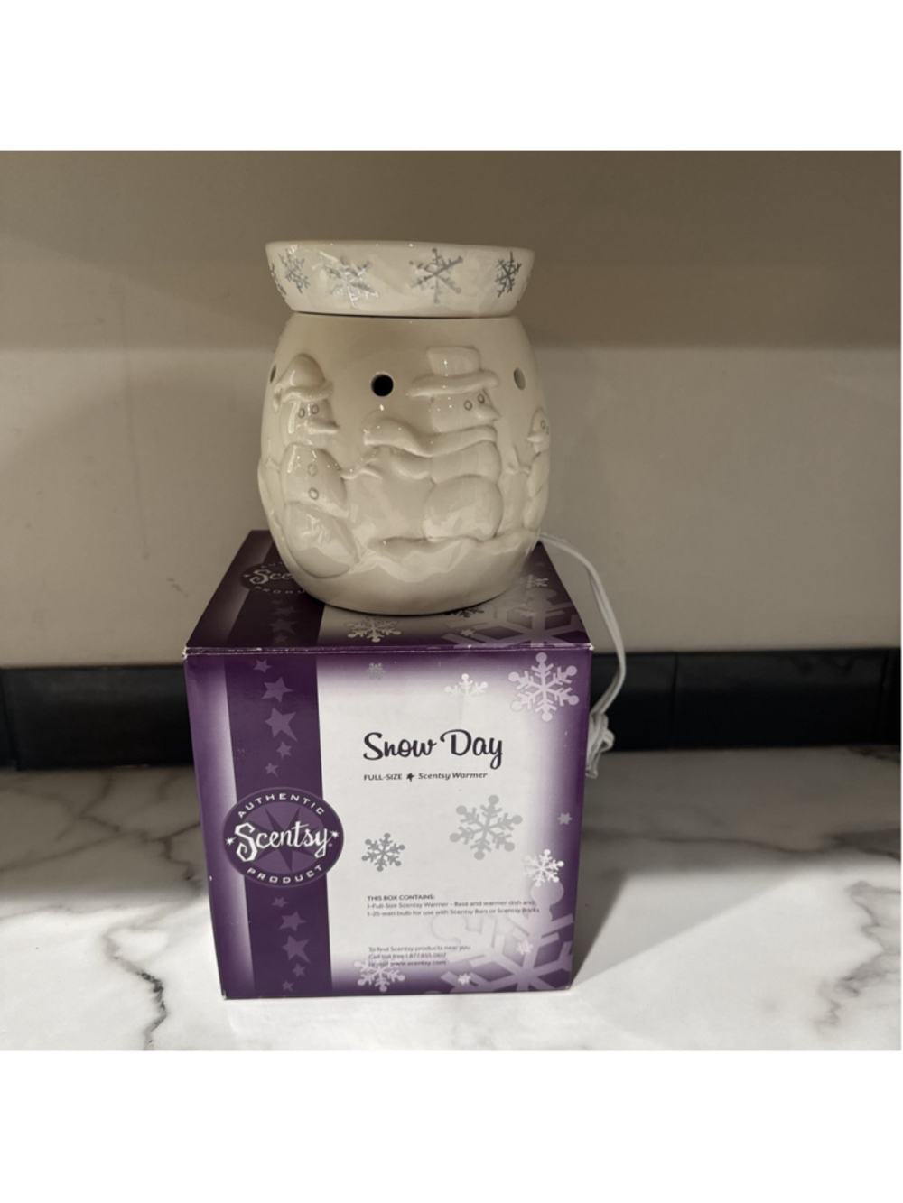 Scentsy 'Snow Day' Holiday Collection Warmer Snowmen Winter Pre Owned In The Box